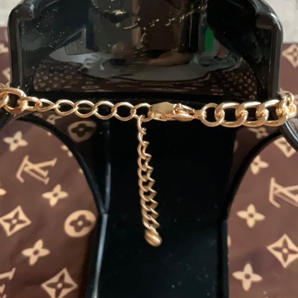 Vintage Gold Tone Beads and Pearls - Picture 2 of 3